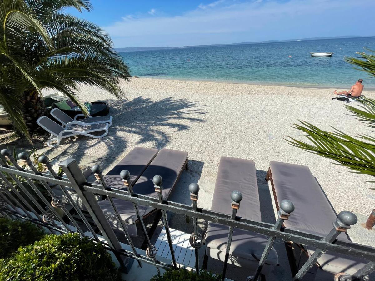 Villa Maris- Beachfront Villa With Exclusive Pool Podstrana Dış mekan fotoğraf