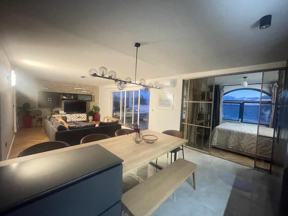 Villa Maris- Beachfront Villa With Exclusive Pool Podstrana Dış mekan fotoğraf